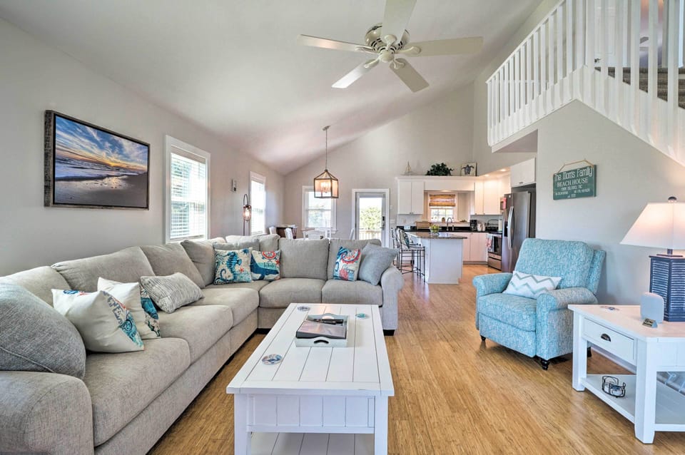 House (3 Bedrooms) | Front of property