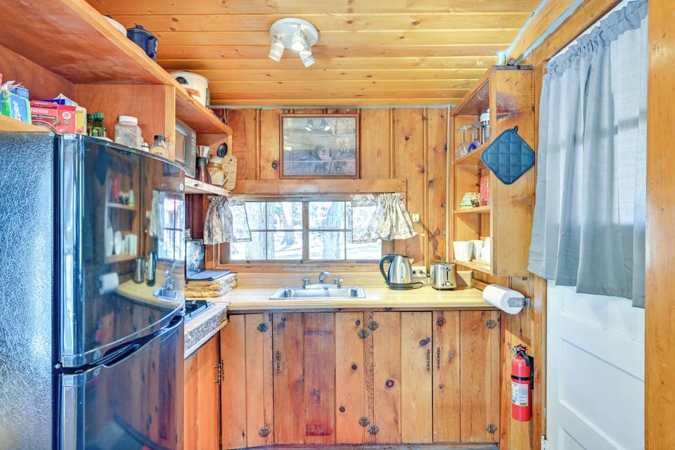 House (2 Bedrooms) | Interior