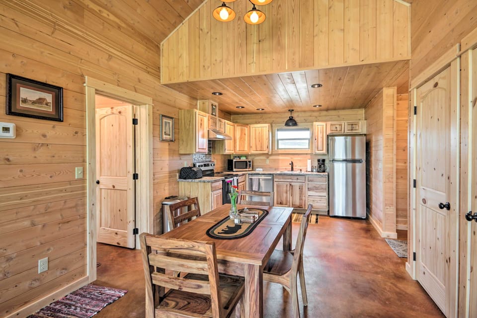 House (2 Bedrooms) | Interior
