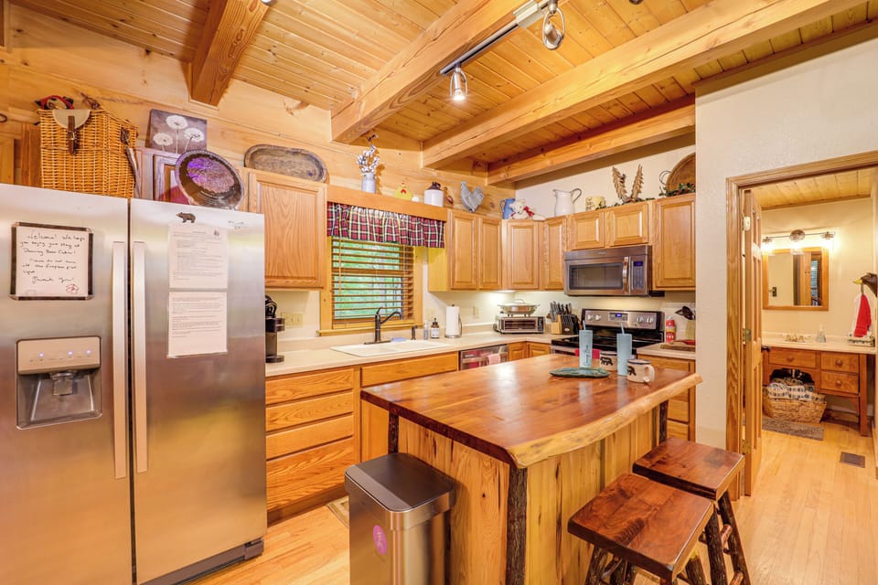 House (2 Bedrooms) | Interior