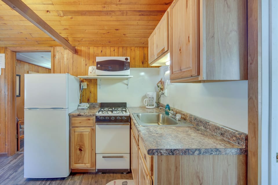 House (2 Bedrooms) | Interior