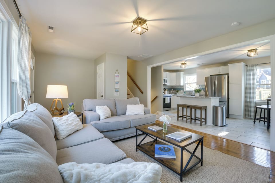 House (4 Bedrooms) | Front of property