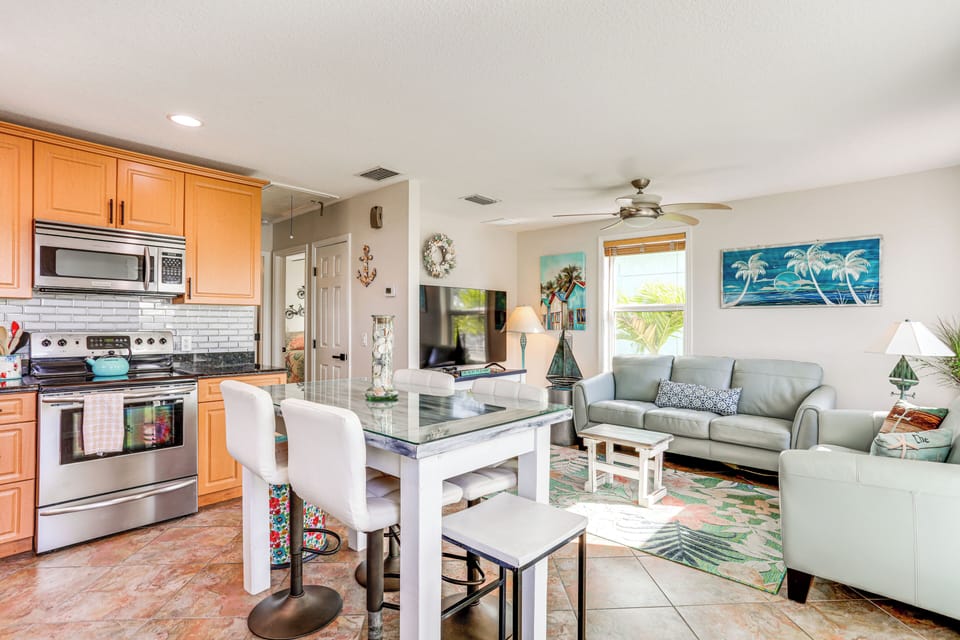 Cottage (2 Bedrooms) | Interior