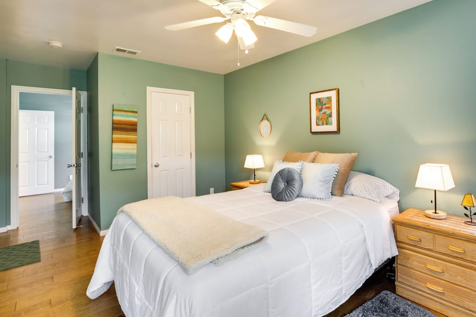 House (3 Bedrooms) | Interior