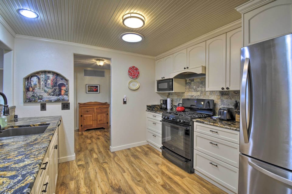 House (2 Bedrooms) | Interior