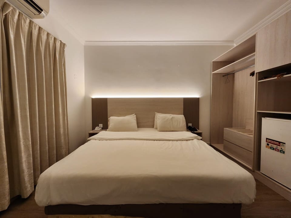 Standard Room | Desk, soundproofing, rollaway beds, free WiFi
