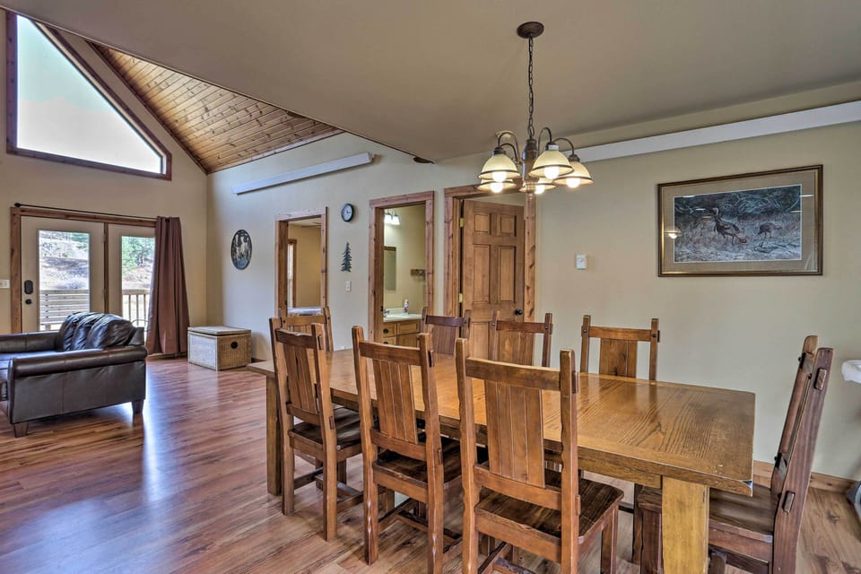 House (4 Bedrooms) | Interior