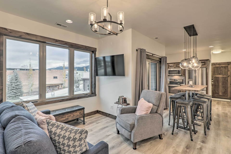 Apartment (2 Bedrooms) | Front of property
