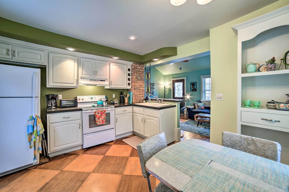House (2 Bedrooms) | Interior