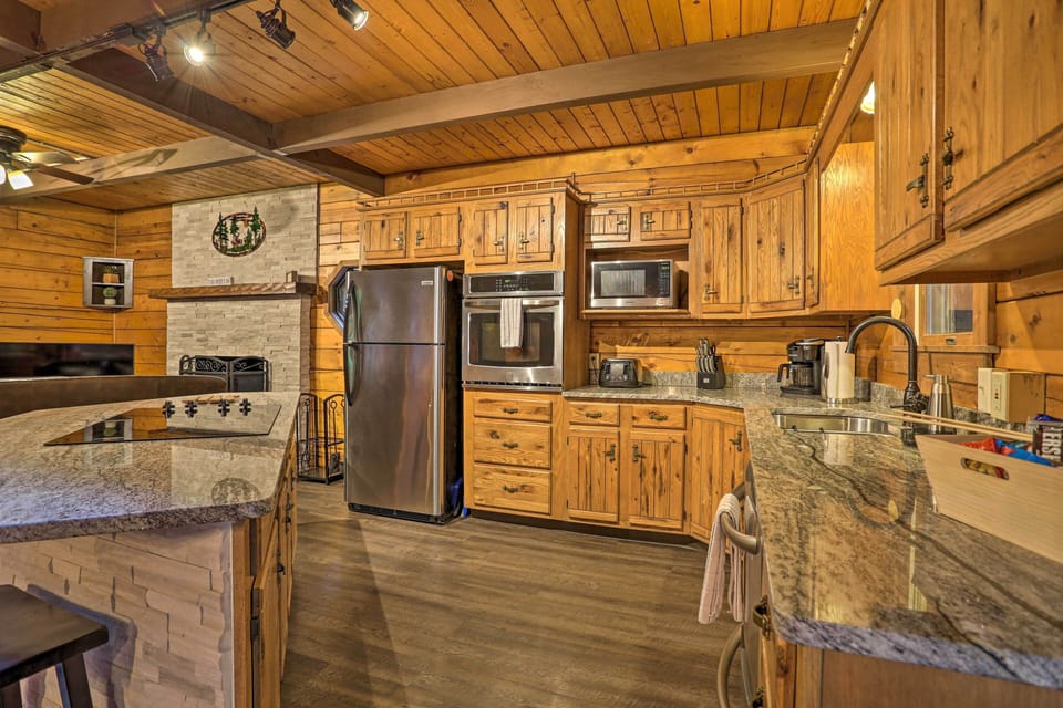 House (2 Bedrooms) | Interior