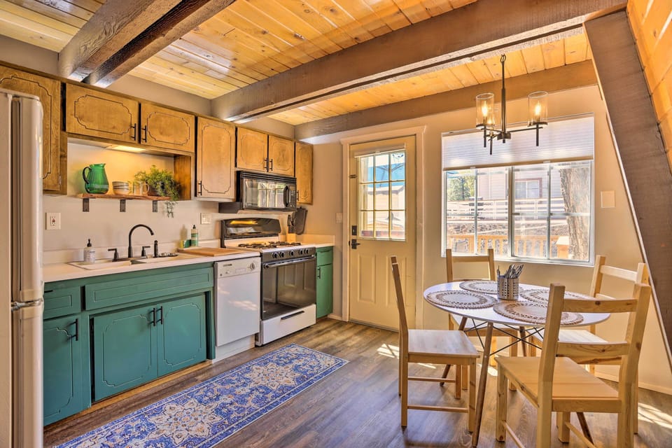 Cottage (2 Bedrooms) | Interior