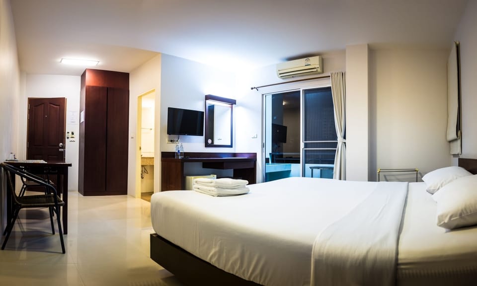 Standard Double Room | 1 bedroom, blackout drapes, free WiFi