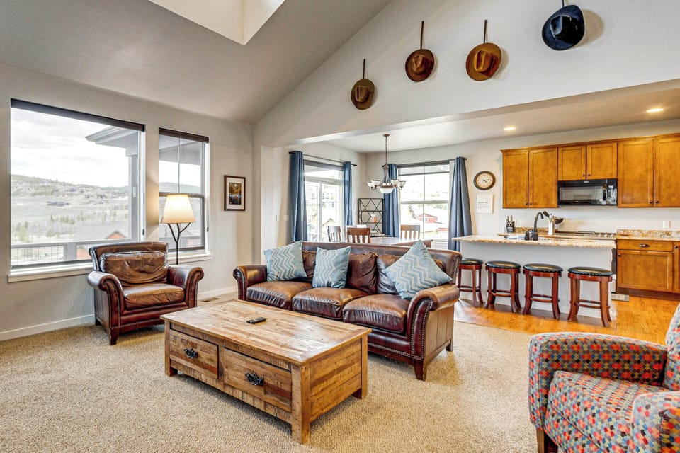 House (4 Bedrooms) | Interior