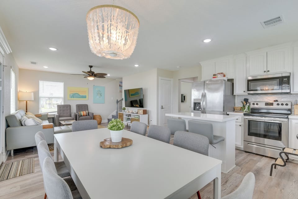 House (3 Bedrooms) | Interior