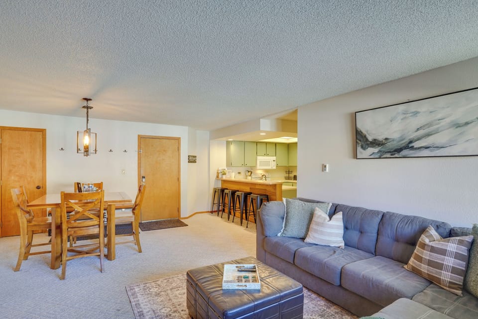 Apartment (2 Bedrooms) | Front of property