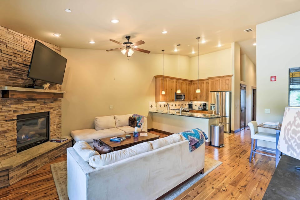 Apartment (2 Bedrooms) | Front of property