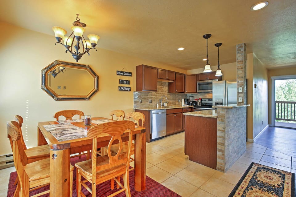 Apartment (3 Bedrooms) | Front of property