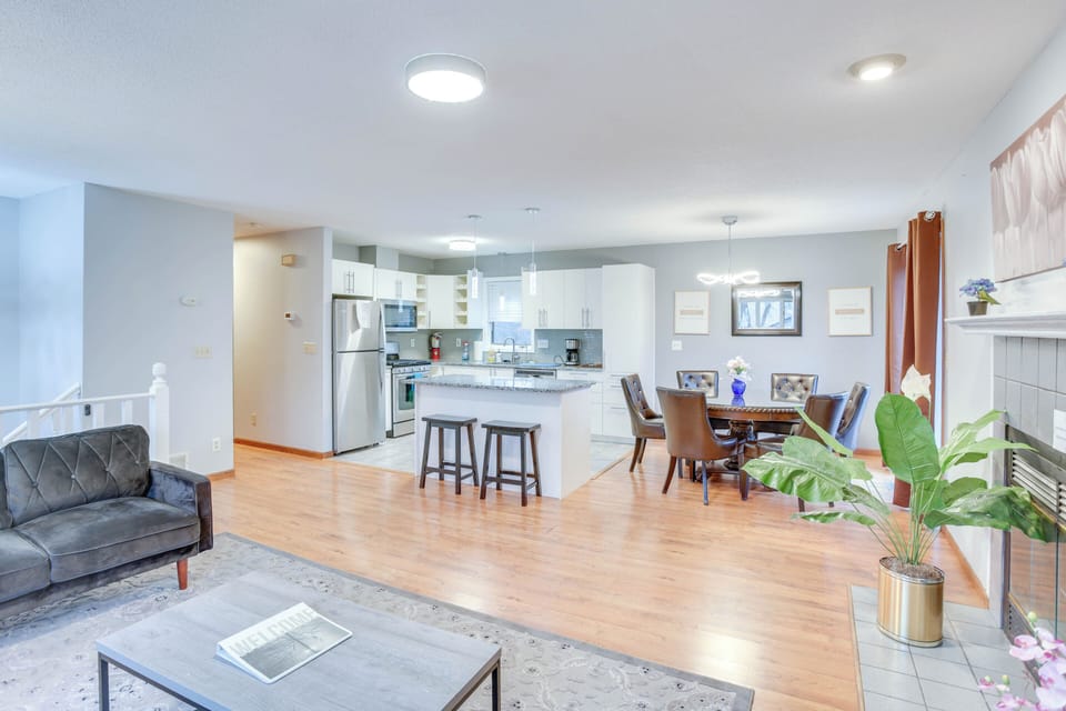 House (4 Bedrooms) | Interior