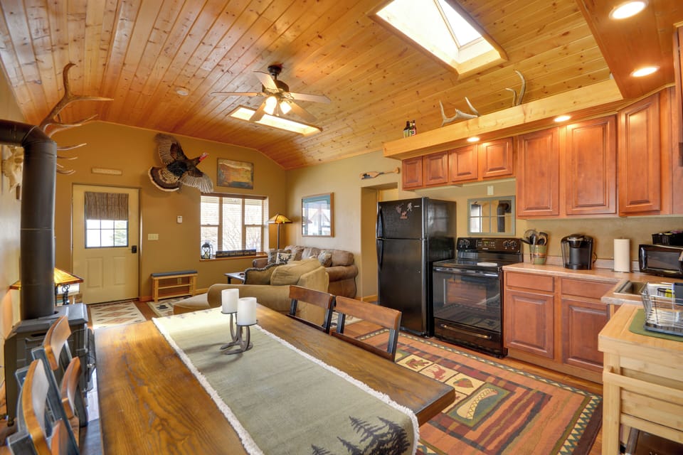 House (2 Bedrooms) | Interior