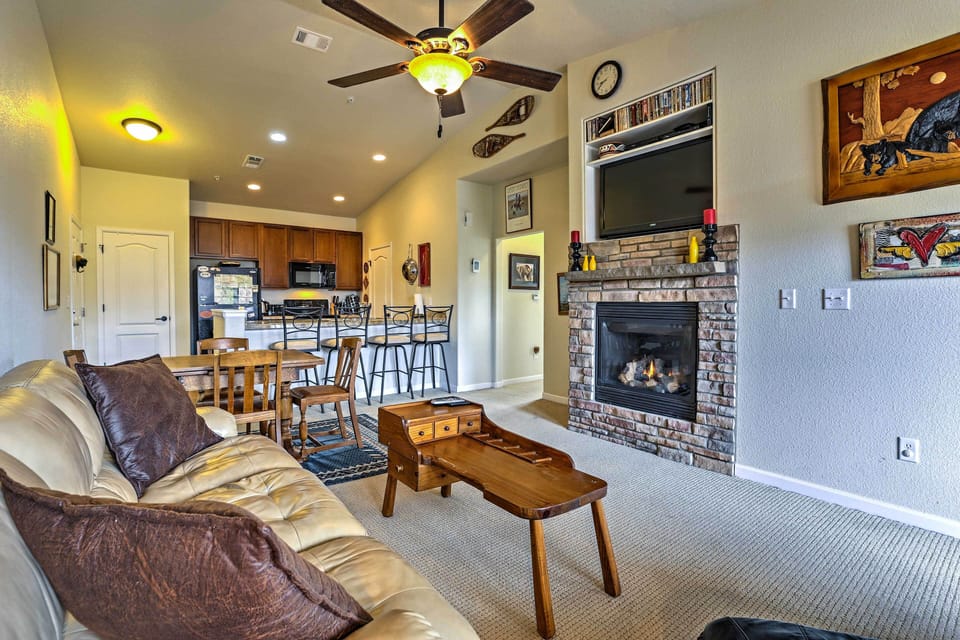 Apartment (2 Bedrooms) | Front of property