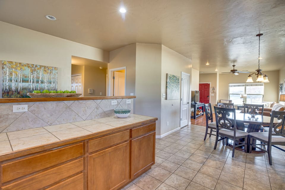 House (4 Bedrooms) | Interior