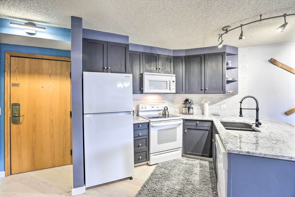Apartment (0 Bedroom) | Interior