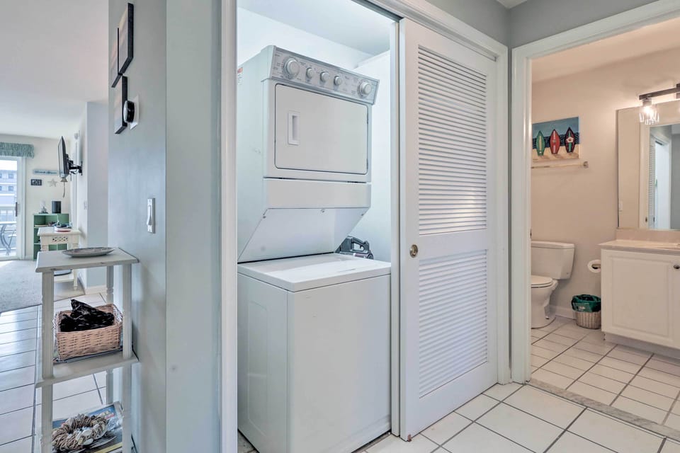 Canal Views & Community Pool: Ocean City Condo Apartment in Ocean City