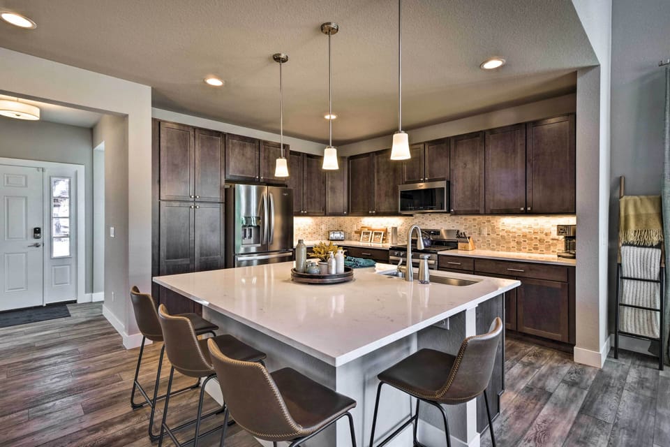 House (4 Bedrooms) | Interior