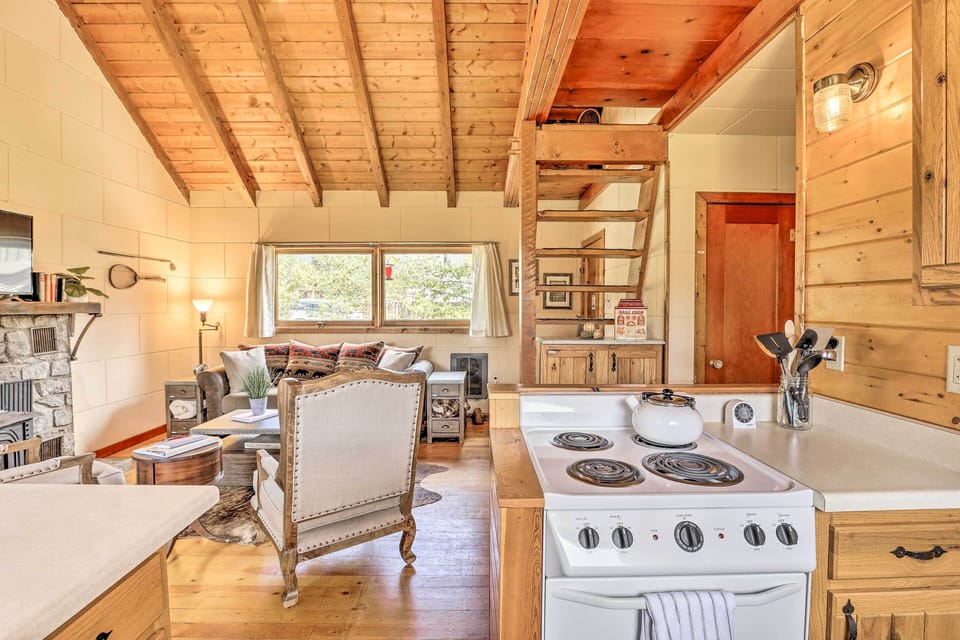 House (2 Bedrooms) | Interior