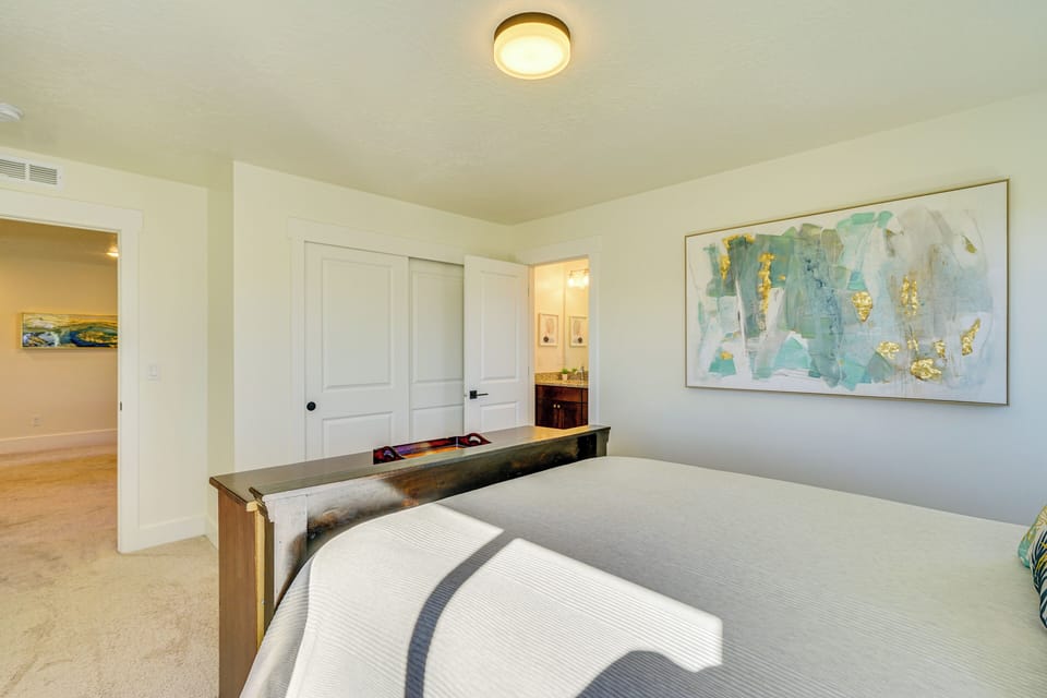House (5 Bedrooms) | Interior