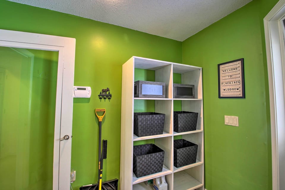House (4 Bedrooms) | Interior
