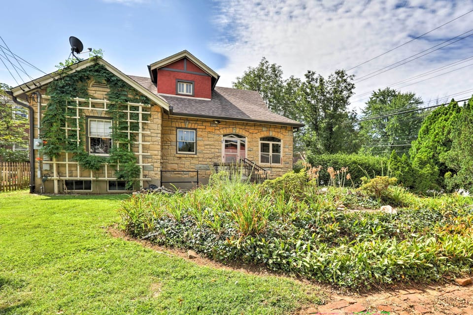 House (4 Bedrooms) | Front of property