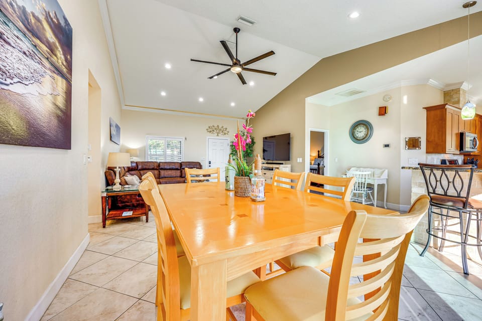 House (3 Bedrooms) | Interior