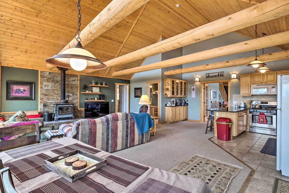 House (3 Bedrooms) | Interior