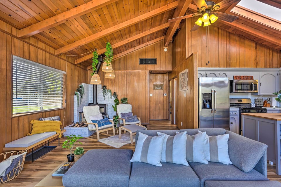 House (2 Bedrooms) | Interior