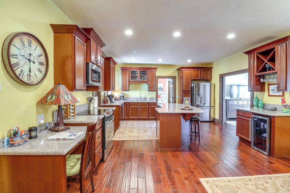 House (2 Bedrooms) | Interior