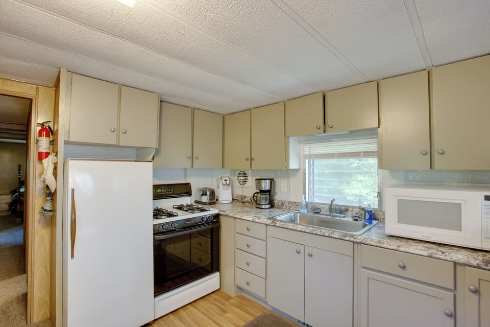 House (2 Bedrooms) | Interior