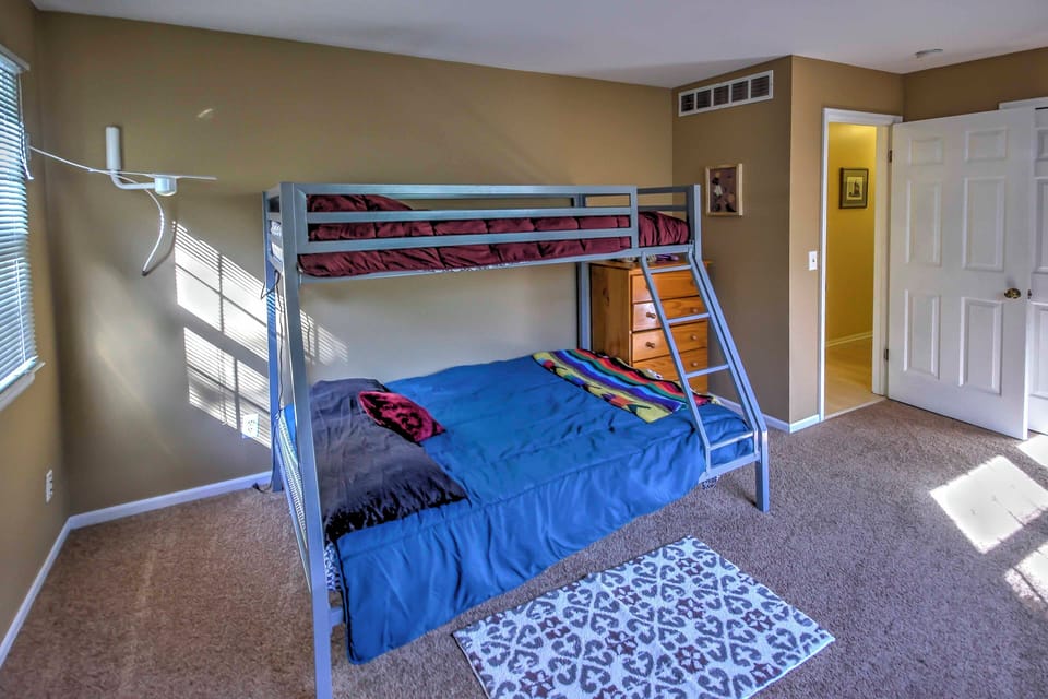 House (5 Bedrooms) | Interior