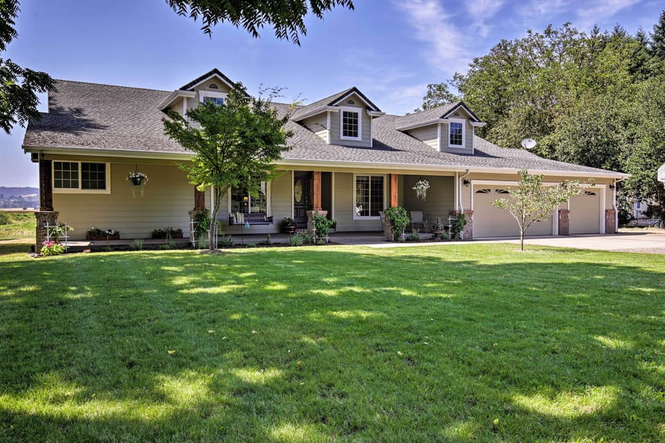 House (5 Bedrooms) | Front of property