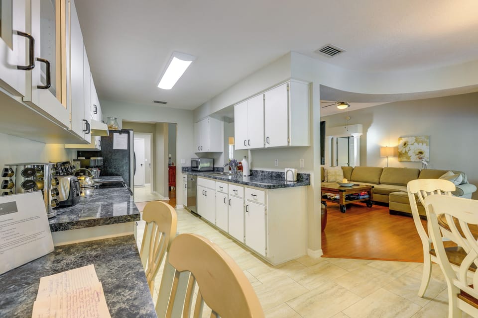 House (3 Bedrooms) | Interior
