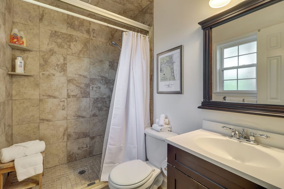 Beach Retreat in Jacksonville: Pet/family-friendly Cottage in Jacksonville Beach