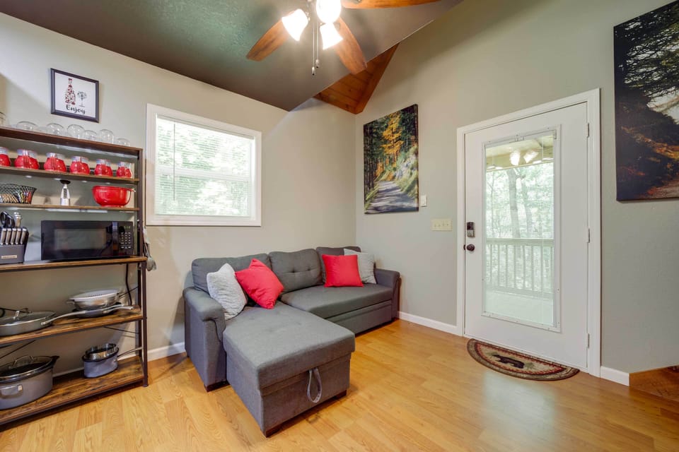 Apartment (0 Bedroom) | Interior