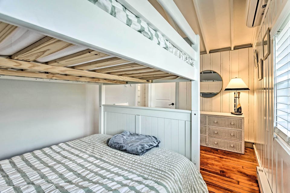 Cottage (2 Bedrooms) | Interior