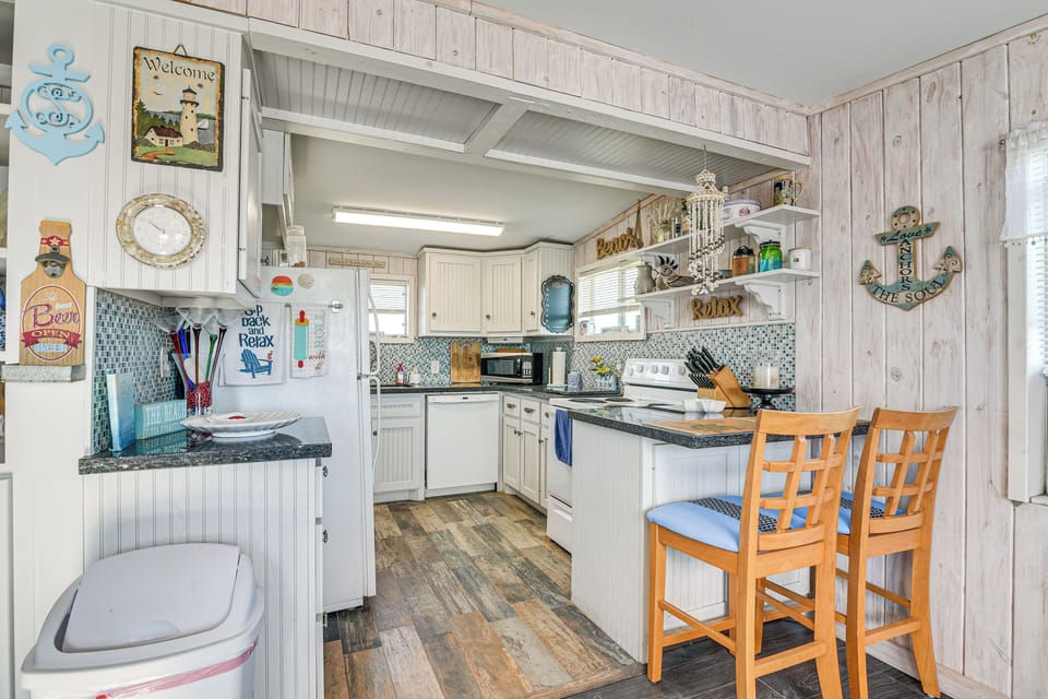House (2 Bedrooms) | Interior
