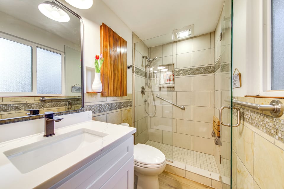 Classic Woodinville Wine Country Escape! Cottage in Woodinville