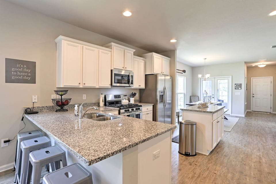 House (3 Bedrooms) | Interior