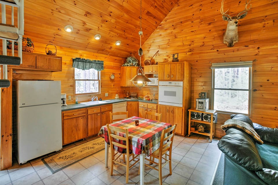 House (2 Bedrooms) | Interior