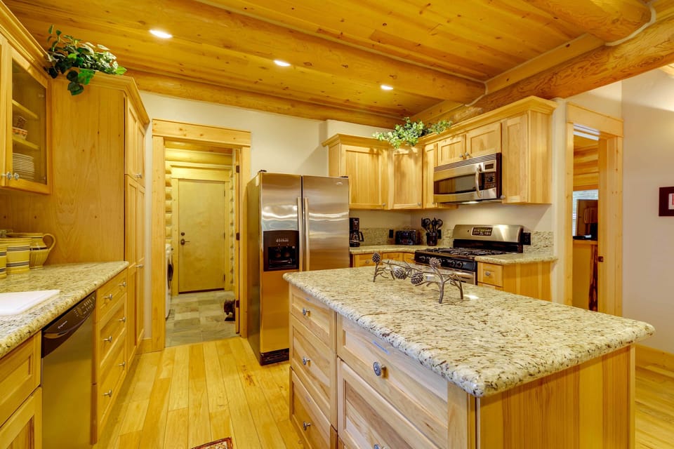 House (4 Bedrooms) | Interior
