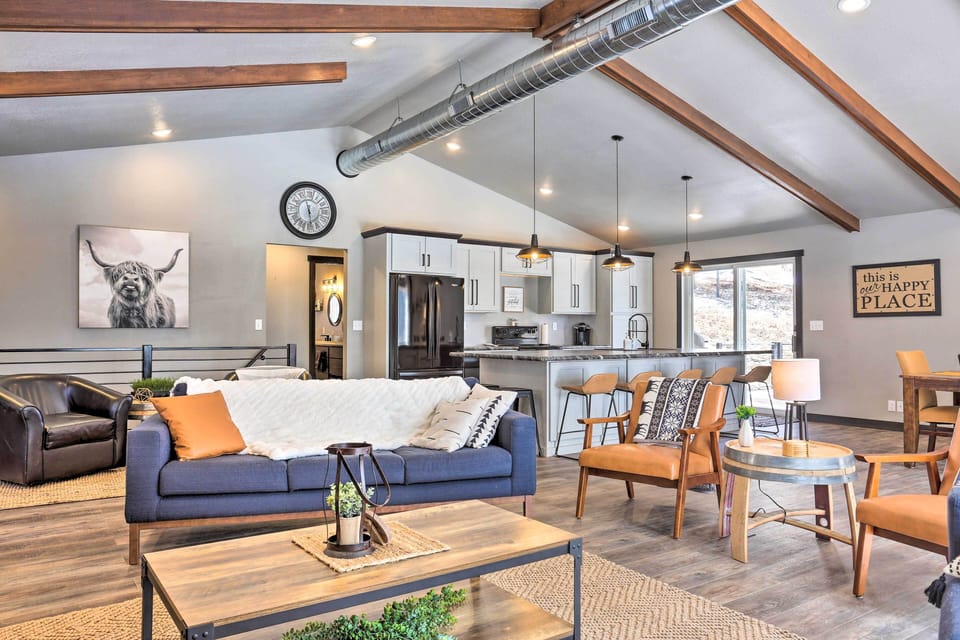 House (4 Bedrooms) | Interior