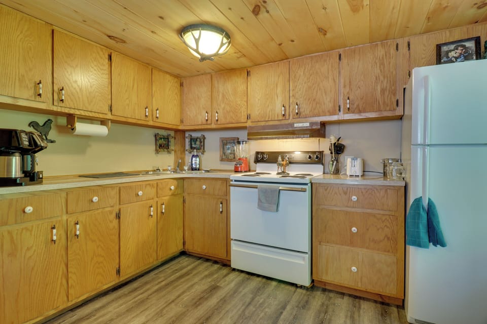 House (2 Bedrooms) | Interior